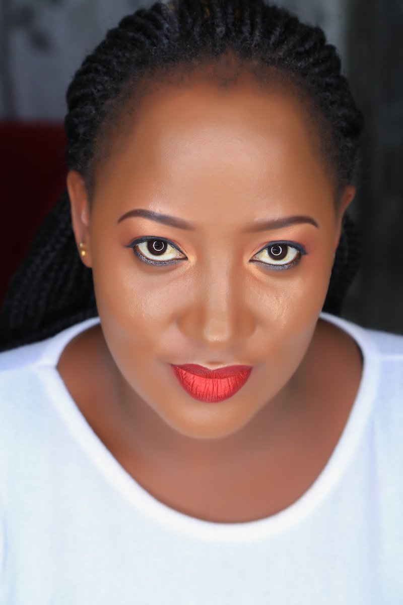 memxclusive's tweet photo. Does a makeup look make a special statement? Or makeup is just to enhance beauty?
#makeupbyagy #MakeupAddict #makeupartist #absolutresolution https://t.co/xvVvgztp1l
