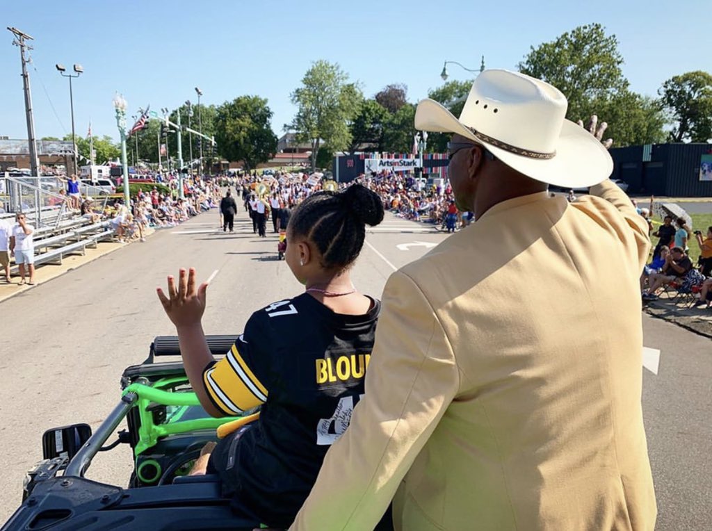 MelBlountYLI's tweet photo. Thank You Canton, It’s Been A Great Weekend🏈 #HOF89 #SteelerNation https://t.co/xxb2vaCMcn