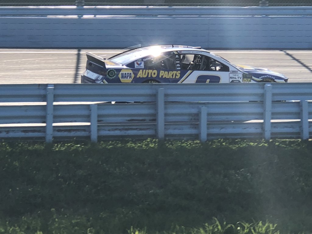 hitmbig's tweet photo. @ChaseArmy1 Victory Lap and on his way to Victory Lane. Hell yes!! Greatest racing event of my life today!!! https://t.co/DCq2fVvROD