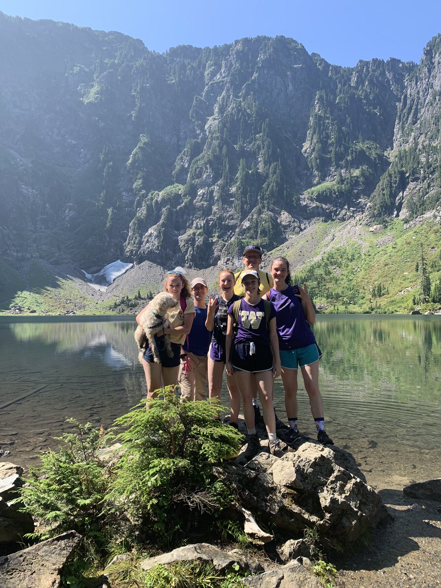 Here’s to another summer hike with some brothers 💜 Next week we conquer Mailbox Peak 😤🙌😎