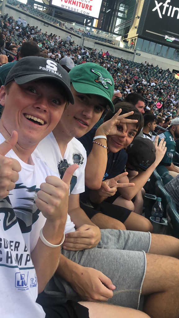 zippyzj's tweet photo. The boys #EaglesCamp https://t.co/dPr0OnpmJD