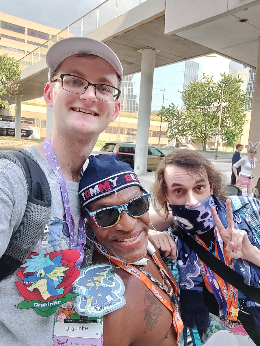 TheDrakinite's tweet photo. HE'S GOT THAT ICE COLD WATER @Minty_Root @IceColdWaterr https://t.co/E1Vp5DARY4