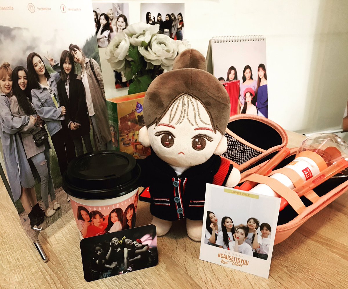 luvieschile's tweet photo. Muchas gracias Luvies. 💝
#CauseItsYouRV #5YearsWithRedVelvet @RVsmtown https://t.co/MRNPgXXaTG