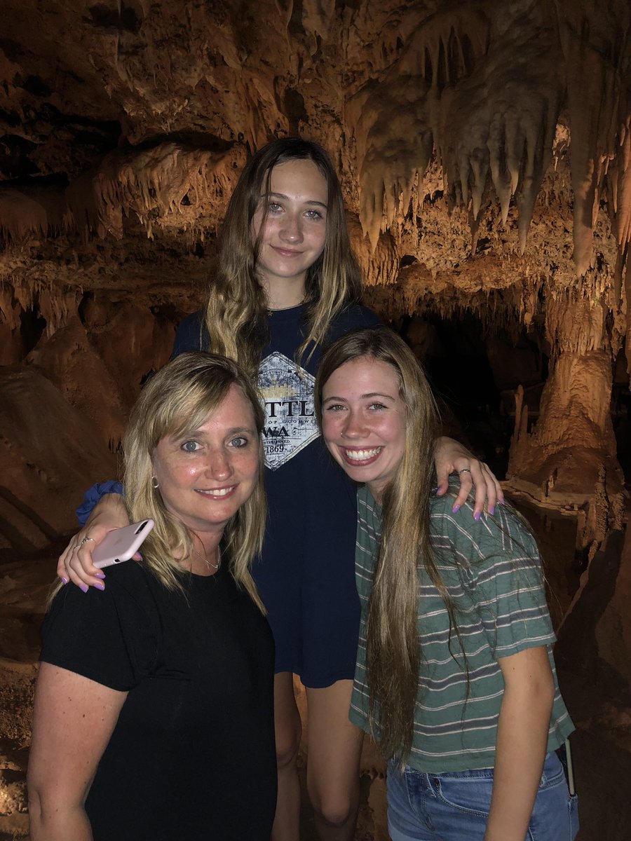 Lcristan24's tweet photo. Inner Space Caverns with @BreaCristan  @ryleecristan @lccrist7. Great time. https://t.co/DfTcyk4Z46