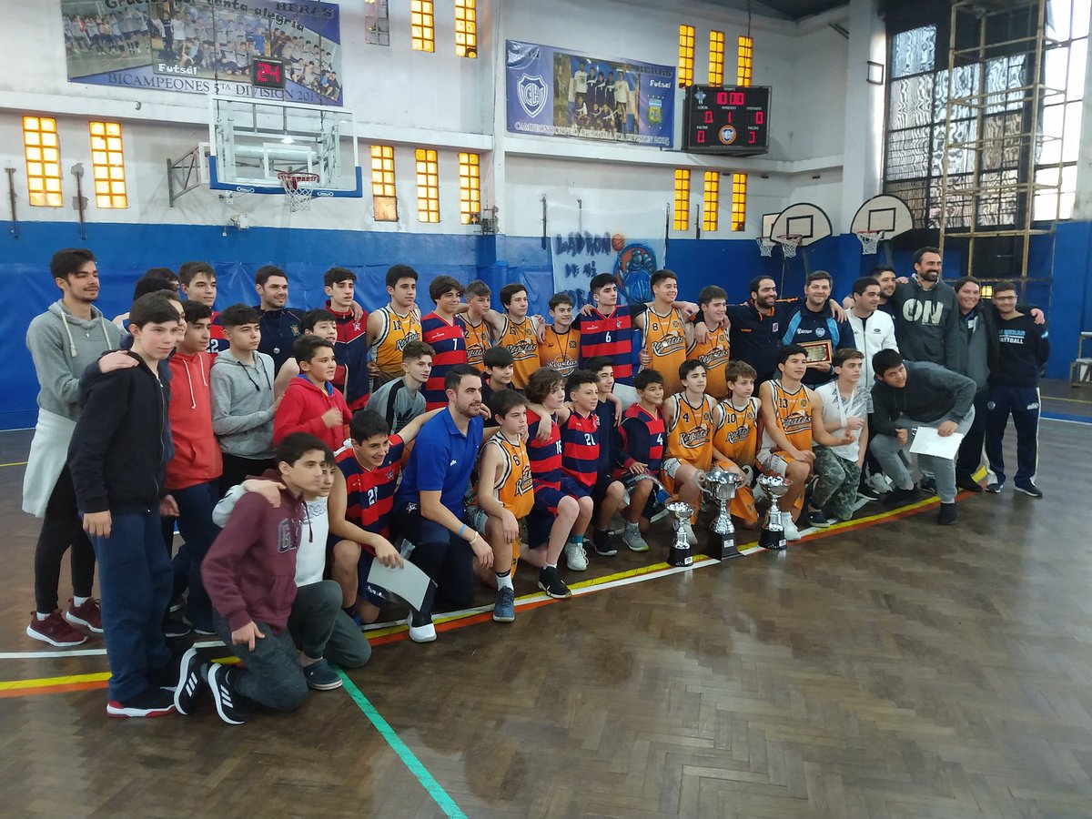 REGATAS DE SAN NICOLÁS CAMPEÓN DE LA COPA CIUDAD DE SAN MARTÍN
Gracias a los clubes <a href="/clubciudad/">Club Ciudad de Bs As</a> , <a href="/UnionAtletica90/">Union Atletica</a> <a href="/CluBohemios/">Club A. Bohemios</a> <a href="/RegatasSN/">Club Regatas SN</a> por participar y compartir otra experiencia juntos.
Hasta el año que viene. <a href="/JuanIglesiasok/">JuanI</a>
#SEGUIMOSCRECIENDO