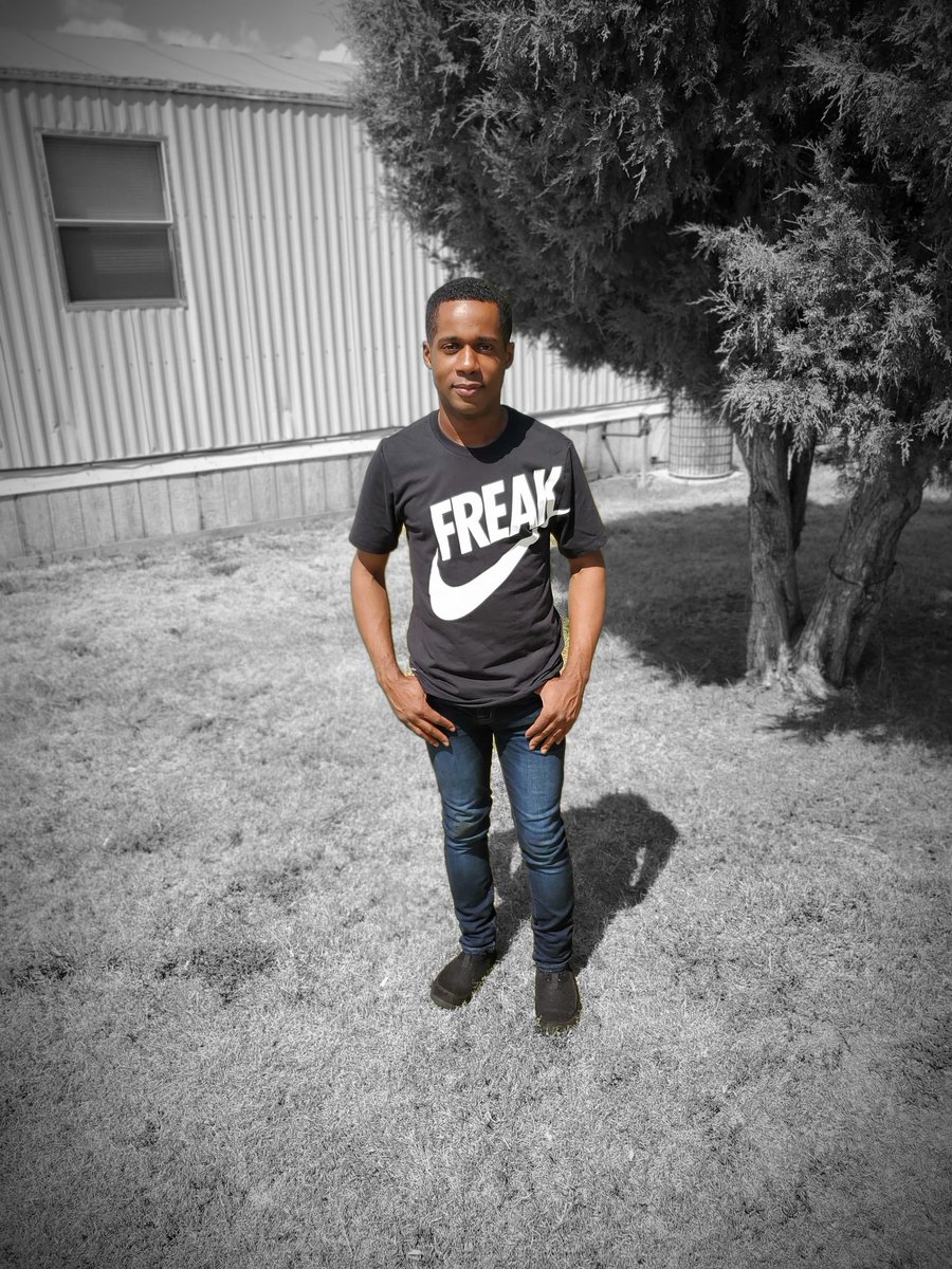 BillyASmit's tweet photo. Supporting @Nike Freak inspired by my fav NBA Player @Bucks @Giannis_An34 🏀❗💯 Im supporting all the Antetokounmpo Bros @Bucks @Thanasis_ante43, @Lakers @Kostas_ante13, @Alex_ante29 https://t.co/k359ImgVEG