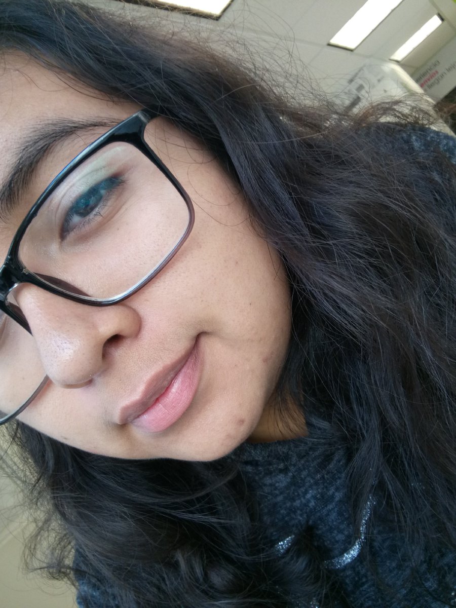 bysfbck's tweet photo. no son recientes, ¿meper? 😔✌🏼
#SelfiesForCD9 https://t.co/8d8779BVVr