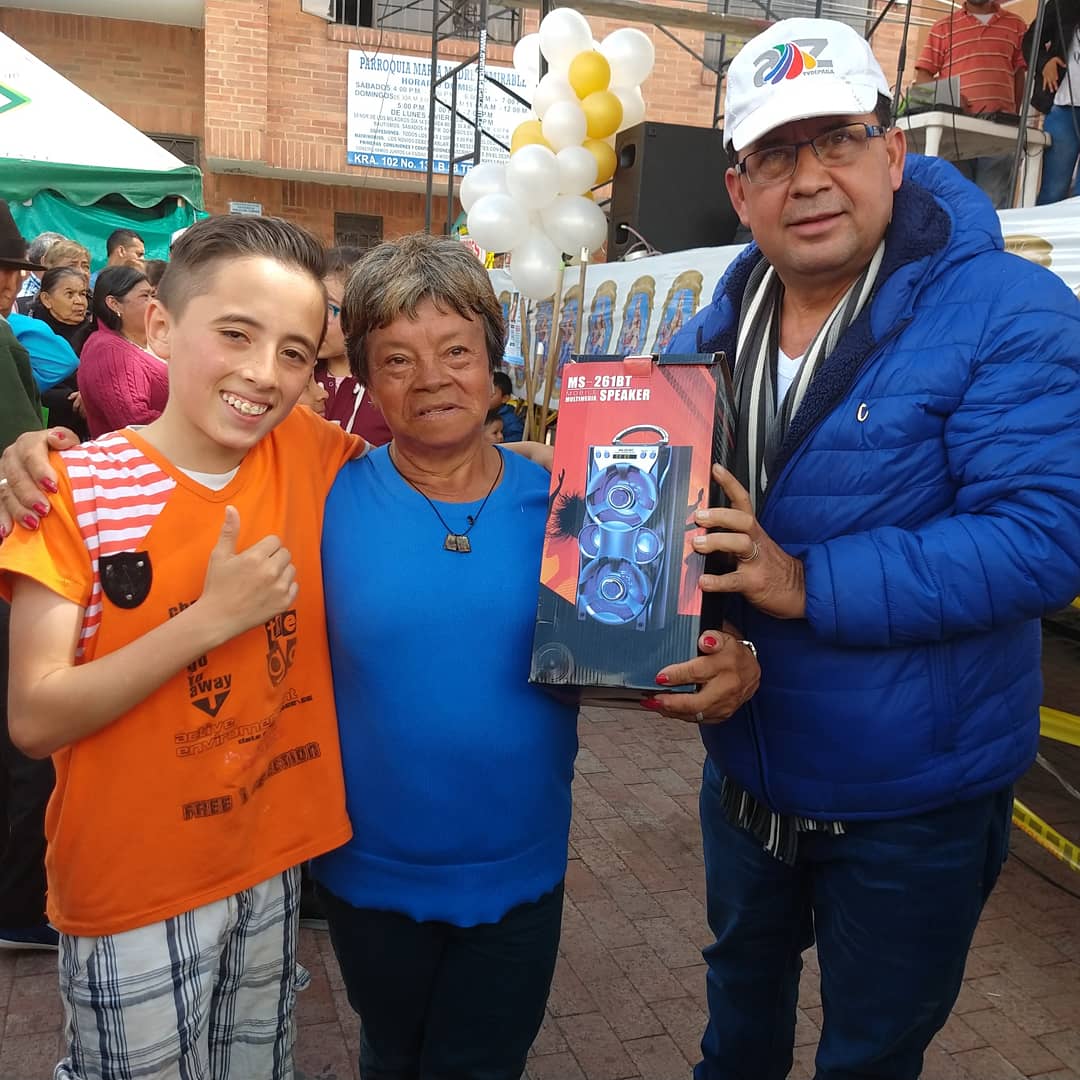 SecundinoRB's tweet photo. Participando en las actividades de nuestra localidad, por que las necesidades de todos los subanos, será nuestra agenda de trabajo 2020 - 2023.
@GloriaDiazM  C-5
@secundinorodriguezbu  C-82
#PorSubaHaremosMás https://t.co/jm1HPnqO3E