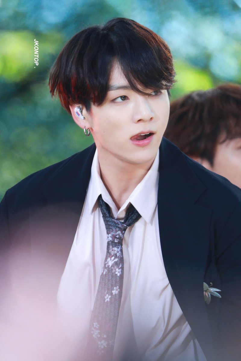 _yoongiD2's tweet photo. @seliseptiyanii @BTS_twt 01L
#MTVHottest BTS @BTS_twt https://t.co/mo4apYGZ62