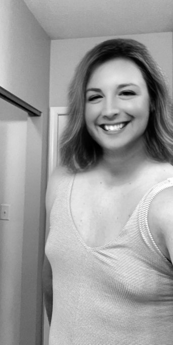 Is this dress too revealing 🙈 https://t.co/LaGKGyO0eO