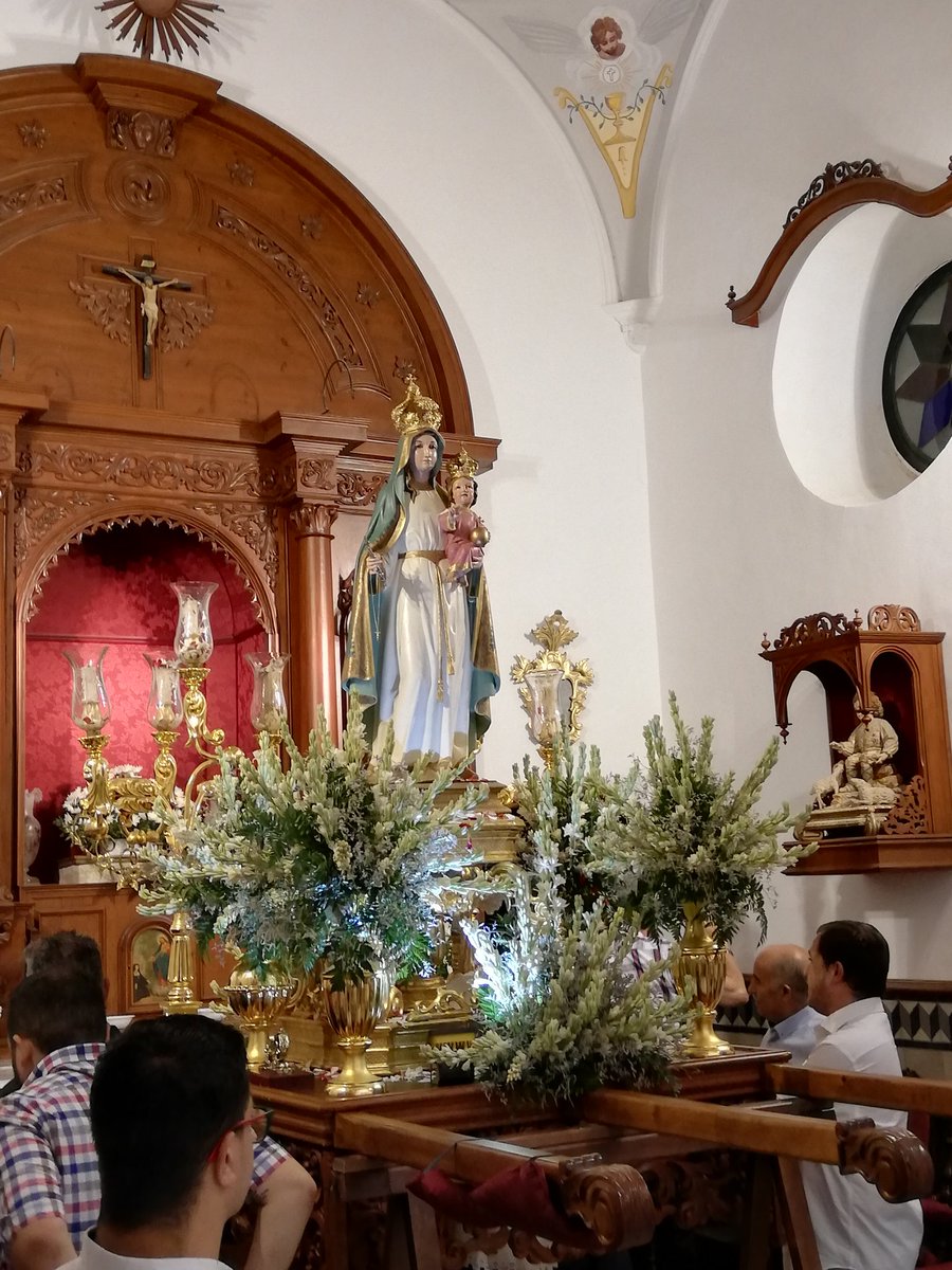 ermitagilena's tweet photo. La Virgen termina su recorrido procesional con gran participación del pueblo de Gilena.
Muchas gracias a tod@s. https://t.co/W4DxPds6tf