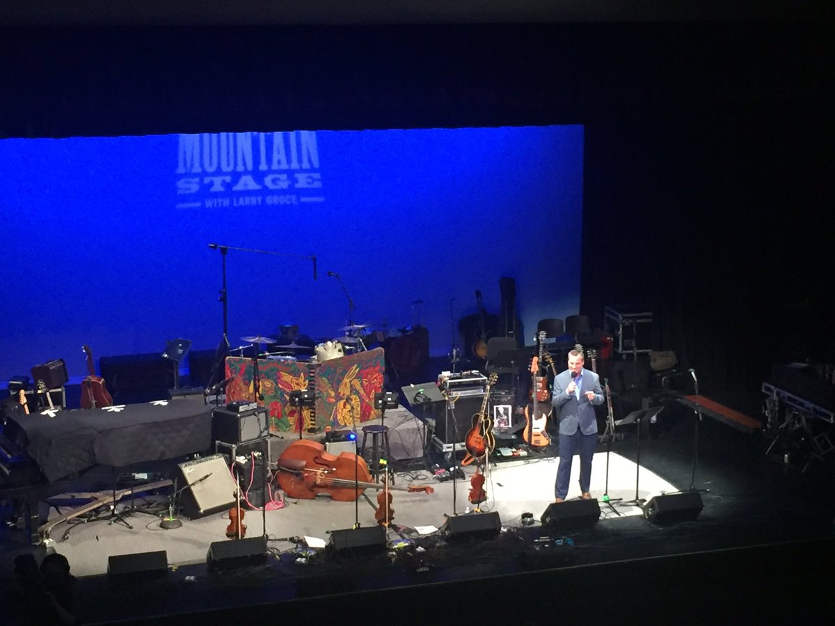 cdnorris7's tweet photo. It's Sunday night in the hills of West Virginia and time for Mountain Stage!  #MountainStage  #AlmostHeaven https://t.co/8UBuCWnFkm