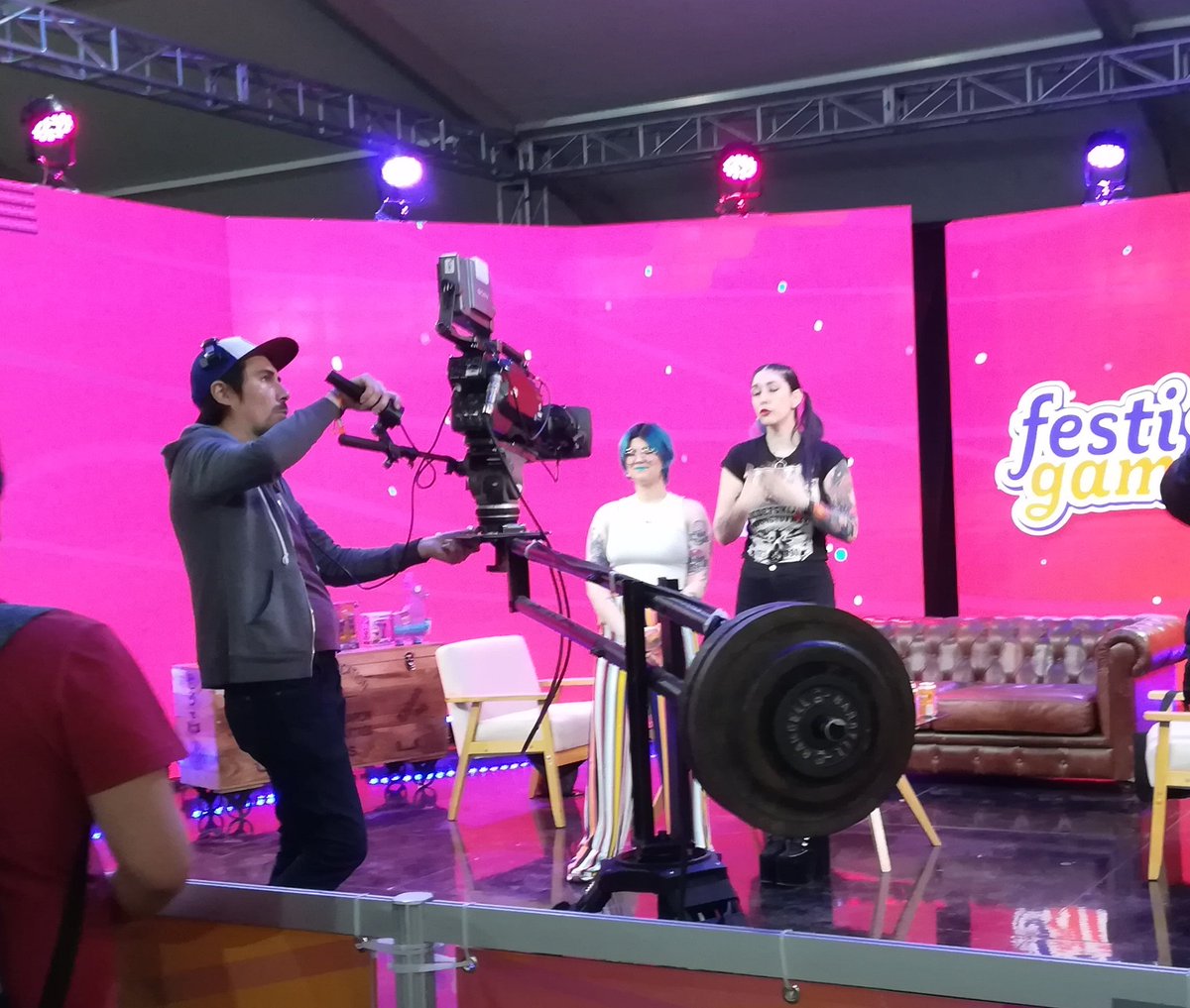ETCTV_OFICIAL's tweet photo. ¡Muchas gracias por mirar la transmisión de #FestigameTV en ETC. CL! 🌟Esperamos que lo hayan disfrutado 😉 @festigame Te esperamos mañana en @FreeToPlayETC ✨ https://t.co/XWitXFDkda