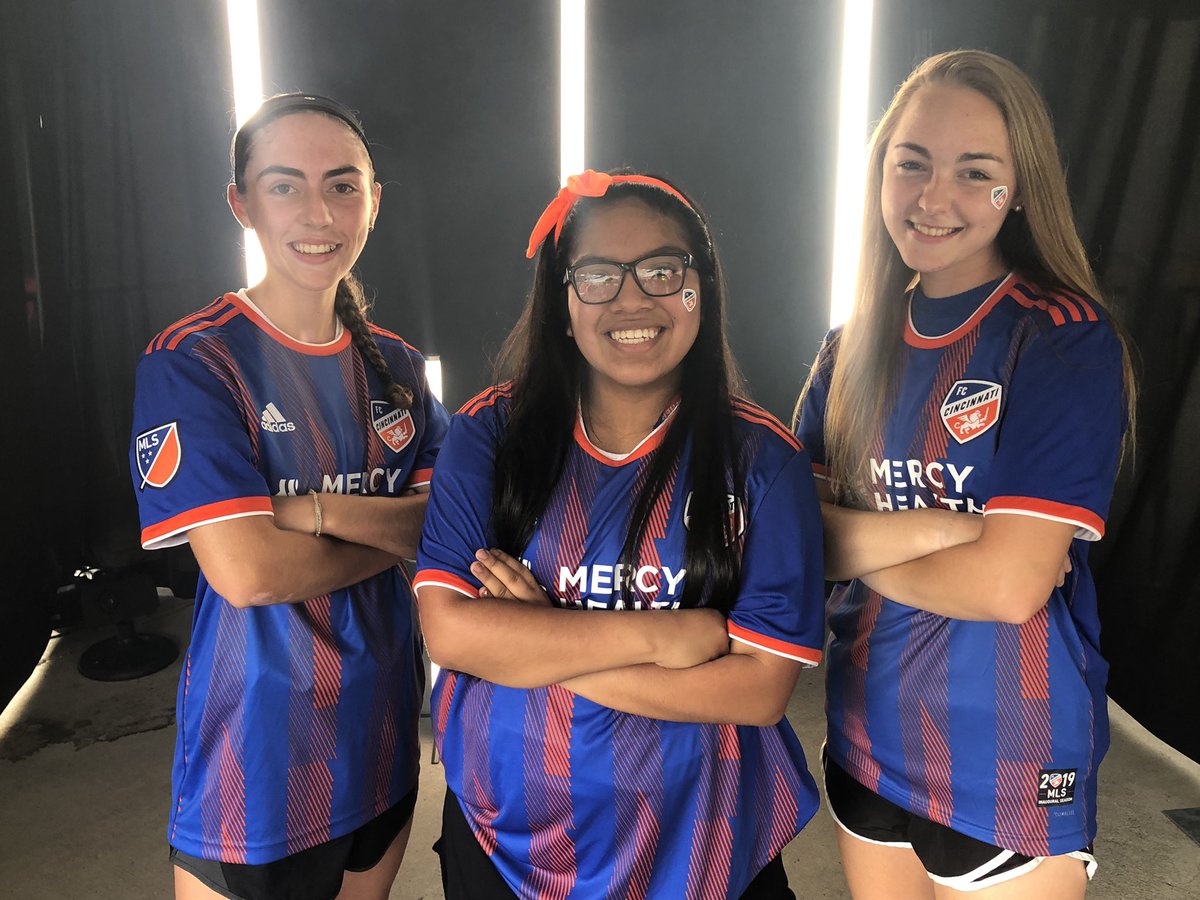 fccincinnati's tweet photo. Take your picture like the pros. 😎💪

#FCCFanFest | #FCCincy https://t.co/GdueluKHAH