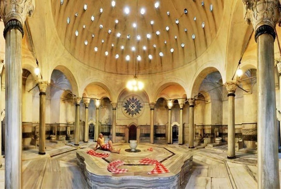 Miraj in Vancouver, Canada’s first Hammam, was inspired by the beautiful spaces &amp; traditions of the East. Join us as we go on a digital exploration of Hammams around the world! This week, we travel to Istanbul's <a href="/cagalogluhamam/">Cağaloğlu Hamamı</a>.
#hammam #istanbul #turkey 🇹🇷#hammamsaroundtheworld