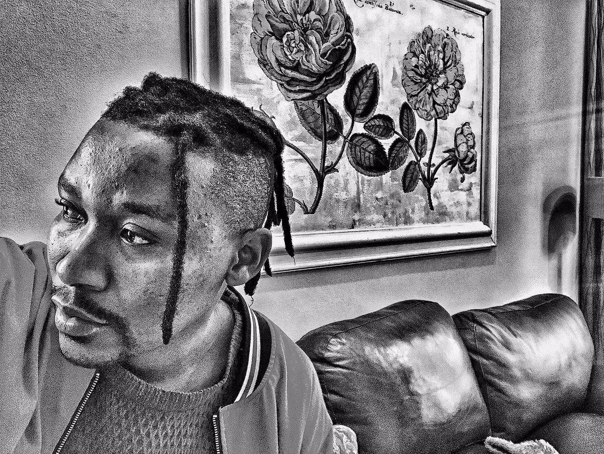 teekay_the1st's tweet photo. Home is where the ART is π #sothowaytion
β’
β’
β’
β’
#blackandwhite #theworld #is #iam #youare #weare #1 #or #maybe #not #sotho #gena #newwaverasta #dreads #dreadstylesformen #teekaythe1st #iphonography #art #botho https://t.co/p6PJ5xFDmU