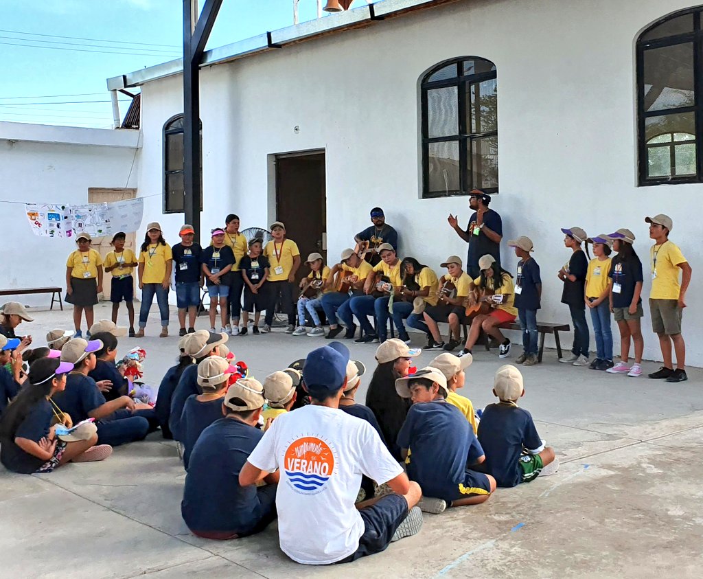 CampStaLucia's tweet photo. Nuestro #CampamentoDeVerano fue un éxito, gracias a la generosidad de la comunidad.
Atendimos 90 niños aprox, con actividades varias. Y formamos un excelente equipo de trabajo con alumnos UNISON, ENSH y ENEF, y Voluntarios ¡Gracias por hacer esto posible! 💛  #ServicioSocial https://t.co/4YKokcLlic