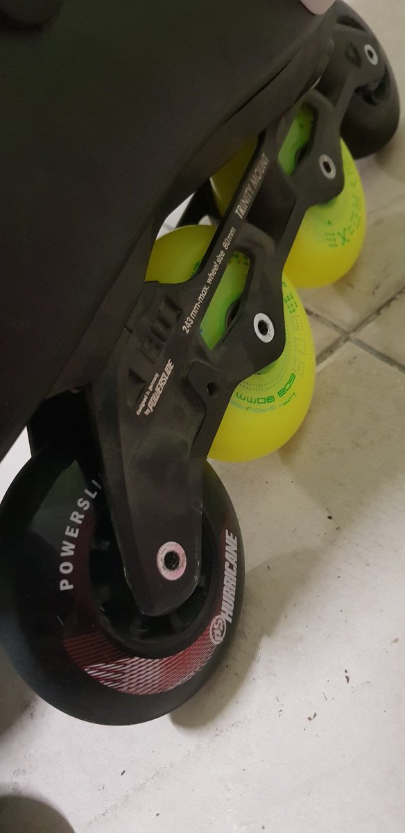 dargen's tweet photo. New #powerSlide setup with gyro wheels. Feels tall and bouncy.
#inlineSkating
#inlineSkate
#skate
#rollerblading https://t.co/1MAxaPXs8j