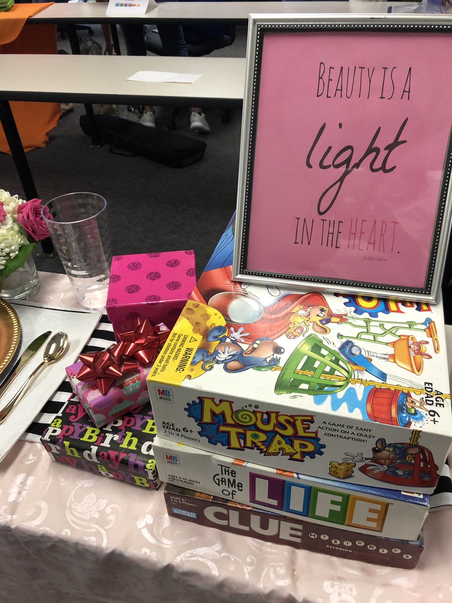 RubyEtiquette's tweet photo. What an incredible honor to host a vendor table at the @girlscouts Kick Off event yesterday! Troop Leaders stopped by to learn about our #socialgrace badge sessions for #Daisy #Brownie #Junior and #Cadette Troops!  All the best to each Troop and Girl Scout for an incredible year! https://t.co/jjpAJbAhhV