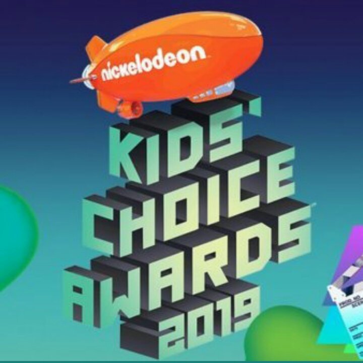 KCAMEXlCO's tweet photo. @karolsevillaaa_ ¿Sera La Ganadora? 🔃 #KCAMexico #KarolSevilla https://t.co/kjEeo52pBt