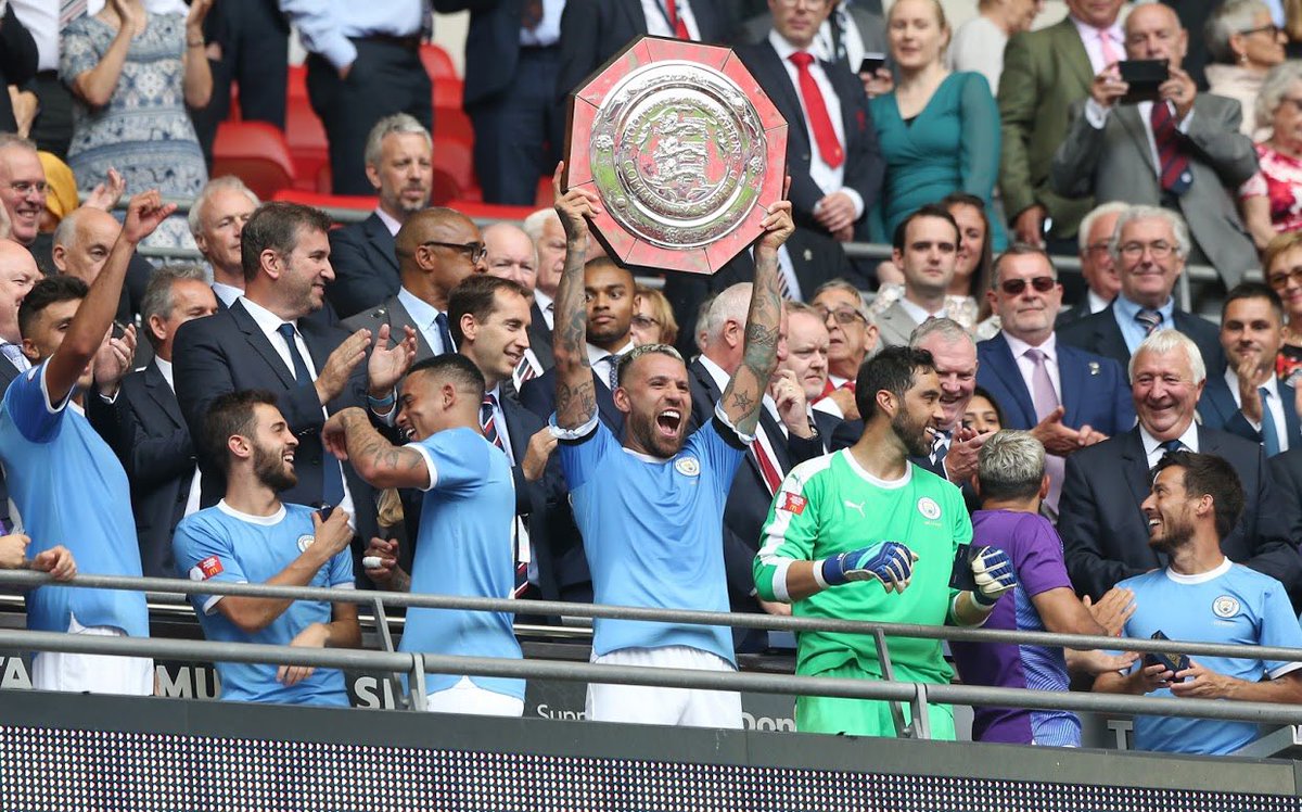 Notamendi30's tweet photo. #Champions🥇🏆 #CommunityShield https://t.co/6IP5RIdjcu
