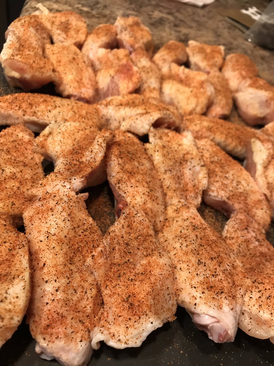 KybbqSpice's tweet photo. I ran out of my other seasoning so for today’s #ChickenWings I went with @slapyamama . It’s nice! More pepper forward than others but I like it. https://t.co/Q7npthjgfb