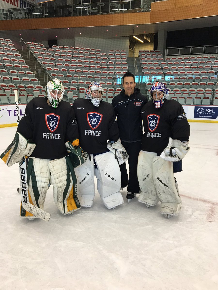 TPGoaltending's tweet photo. Thanks for your hard work these past few days. Was a pleasure working with the staff @Hockey_FRA here in #yyc    Good luck this week and enjoy Calgary! 
#goalie #Goaltending https://t.co/yPbSx5Ylg3