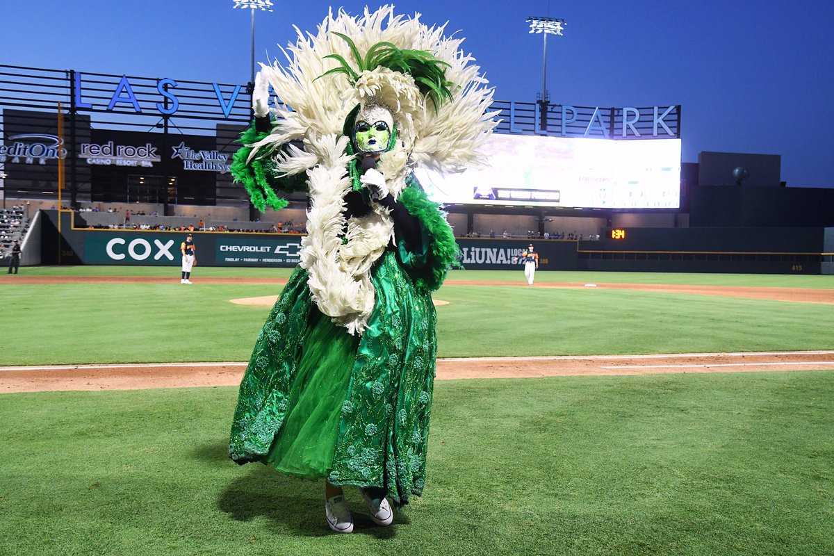 AviatorsLV's tweet photo. Last night's #TheMaskedSingerNight was fly-tastic!

The Green Princess unmasked herself as @FOX5Vegas News Anchor Christine Maddela while behind the Jester's mask was none other than the one and only Flavor Flav! 👸🃏 https://t.co/E0VEHx3ZxL