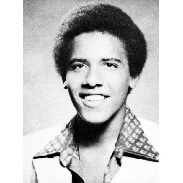 MarkHamill's tweet photo. SHOUT OUT to @BarackObama for no particular reason other than your intelligence, leadership, dignity, decency &amp; inclusiveness so sadly lacking in the White House today. https://t.co/UmPfq4yjLS