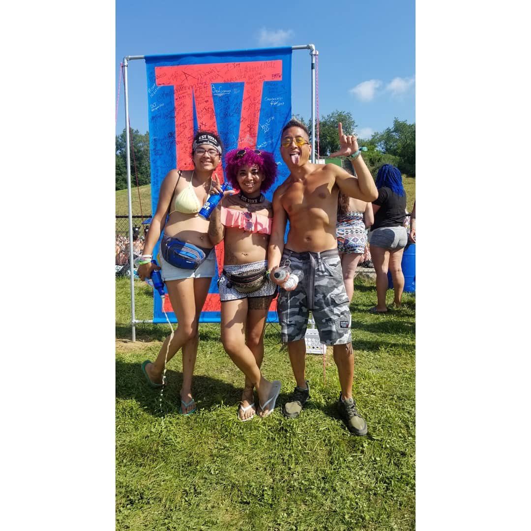 SkyeeElizabethh's tweet photo. bEST weekend ever with my favorite people ππ€ #Fest6 https://t.co/frUJFDaFJl