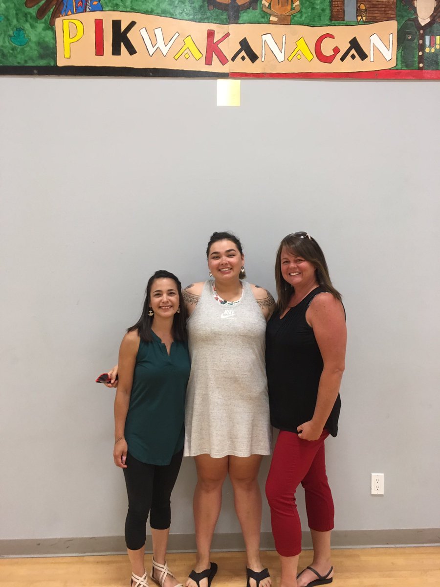 crystalmartin91's tweet photo. @HTooktoo made it to Pikwakanagan First Nations/Eganville! Beautiful and humble soul and an example of perseverance! So proud of you Hannah! Upigivagit aksualuk! #inuit #inuityouth #hannahbikesacrosscanada #SuicideAwareness @InuitYouth https://t.co/o9UuxRWerp