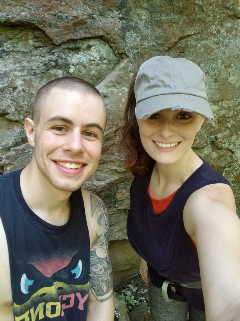 lblovesrocks's tweet photo. We're hanging out at Red River Gorge this weekend. It's been a fantastic anniversary weekend with @HackorSlashDan so far! One more day to go!!

#climbing #rockclimbing #adventure #redriver #rrg #miguelspizza https://t.co/TQJr22upuk
