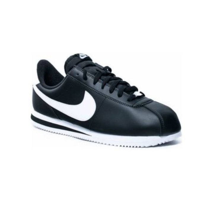 Damxican's tweet photo. Nike Cortez se rΓen de este tuit #choloLife https://t.co/MofYNVwer7