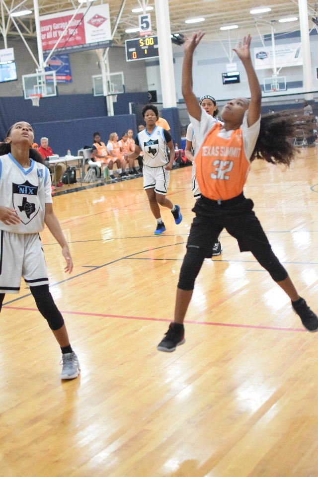 girlzprepreport's tweet photo. Got a kick out of Lady Vols Autumn Sherman in the summer @PrimeTimeSportz #NBC19 and she's a #sizedontmatter guard that really left a lasting impression https://t.co/gVhWZWXmRL