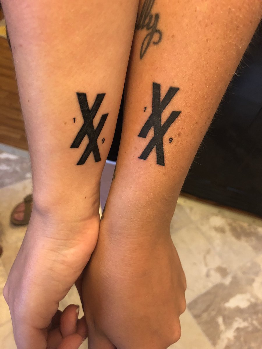 TiffyZie123's tweet photo. It’s only fitting that my first tattoo is @machinegunkelly with my best friend @mglindseyxx #MGK #estfest2019 https://t.co/HsqPZNnxR8