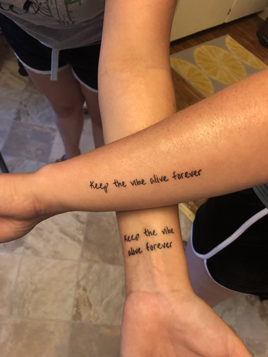 TiffyZie123's tweet photo. It’s only fitting that my first tattoo is @machinegunkelly with my best friend @mglindseyxx #MGK #estfest2019 https://t.co/HsqPZNnxR8