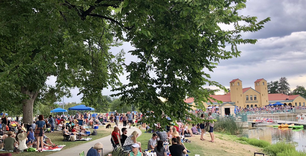 Hangin’ out with a few friends listening to the #heavyheavies <a href="/CityParkJazz/">City Park Jazz</a>. 🎺 🎷 
<a href="/CityofDenver/">City and County of Denver</a>