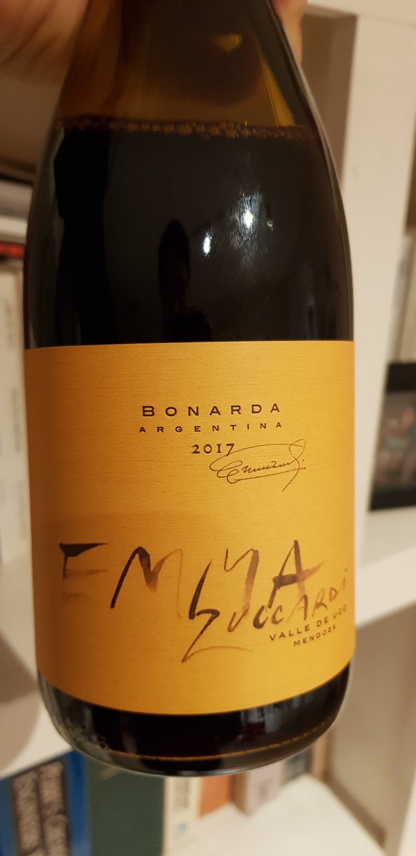En el ránking calidad/precio creo que acá esta lo mejor de Zuccardi. Eso lo saben y por eso Tito ahora sale en caja bonita.