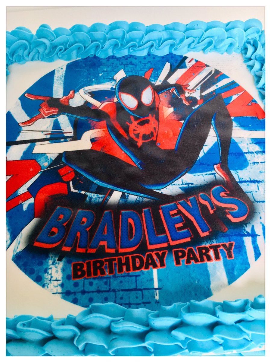 KeiaKakes's tweet photo. Happy Birthday Bradley!!!!!! #keiakakes #cake #cakedecorating #spidermanuniverse #spidermanfarfromhome #spiderman #birthday #birthdaycake #birthdayboy #squarecakes #edibleimage #buttercream #dallasbaker #dallas #homebaker https://t.co/awdoEkxuKb