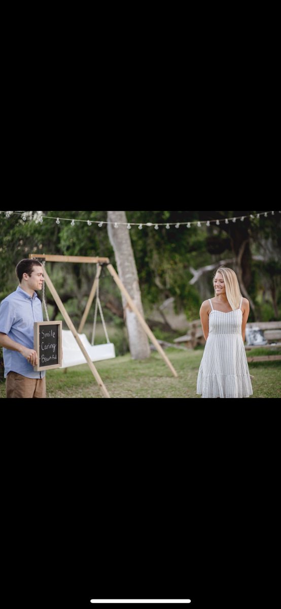 summermcbride55's tweet photo. Our one year photos! MAY 5,2019
The butterflies he use to give me turned into tiny feet 👣🍼 Due December 2019. https://t.co/8rlpVKfItS