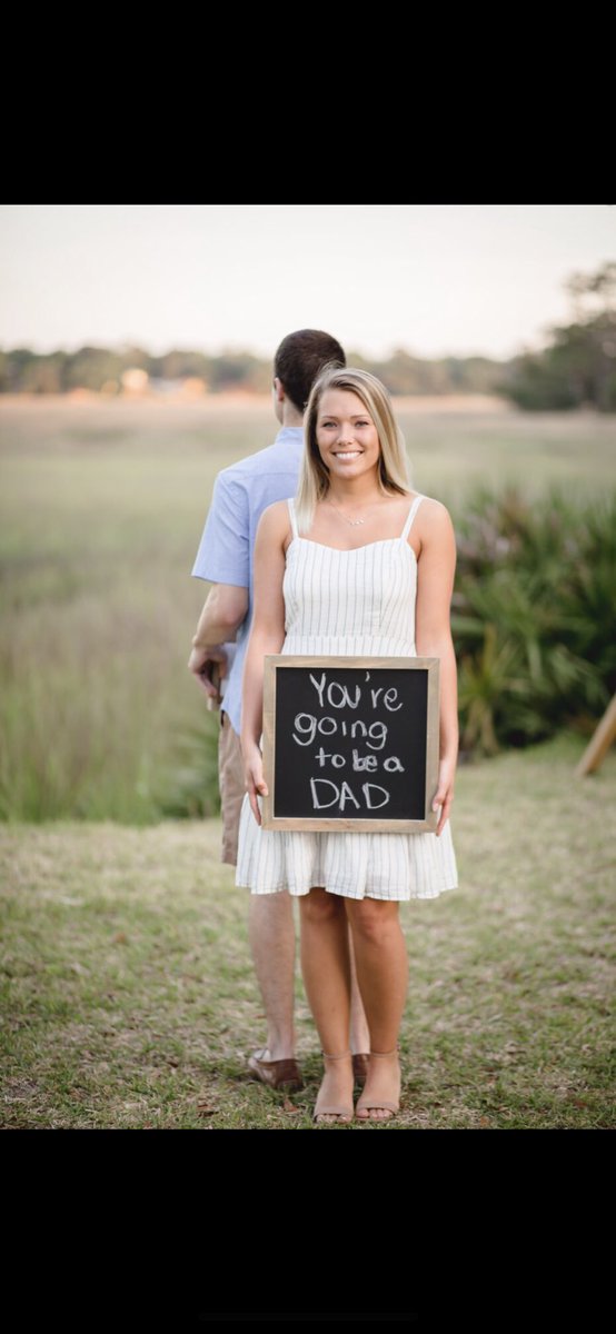 summermcbride55's tweet photo. Our one year photos! MAY 5,2019
The butterflies he use to give me turned into tiny feet 👣🍼 Due December 2019. https://t.co/8rlpVKfItS