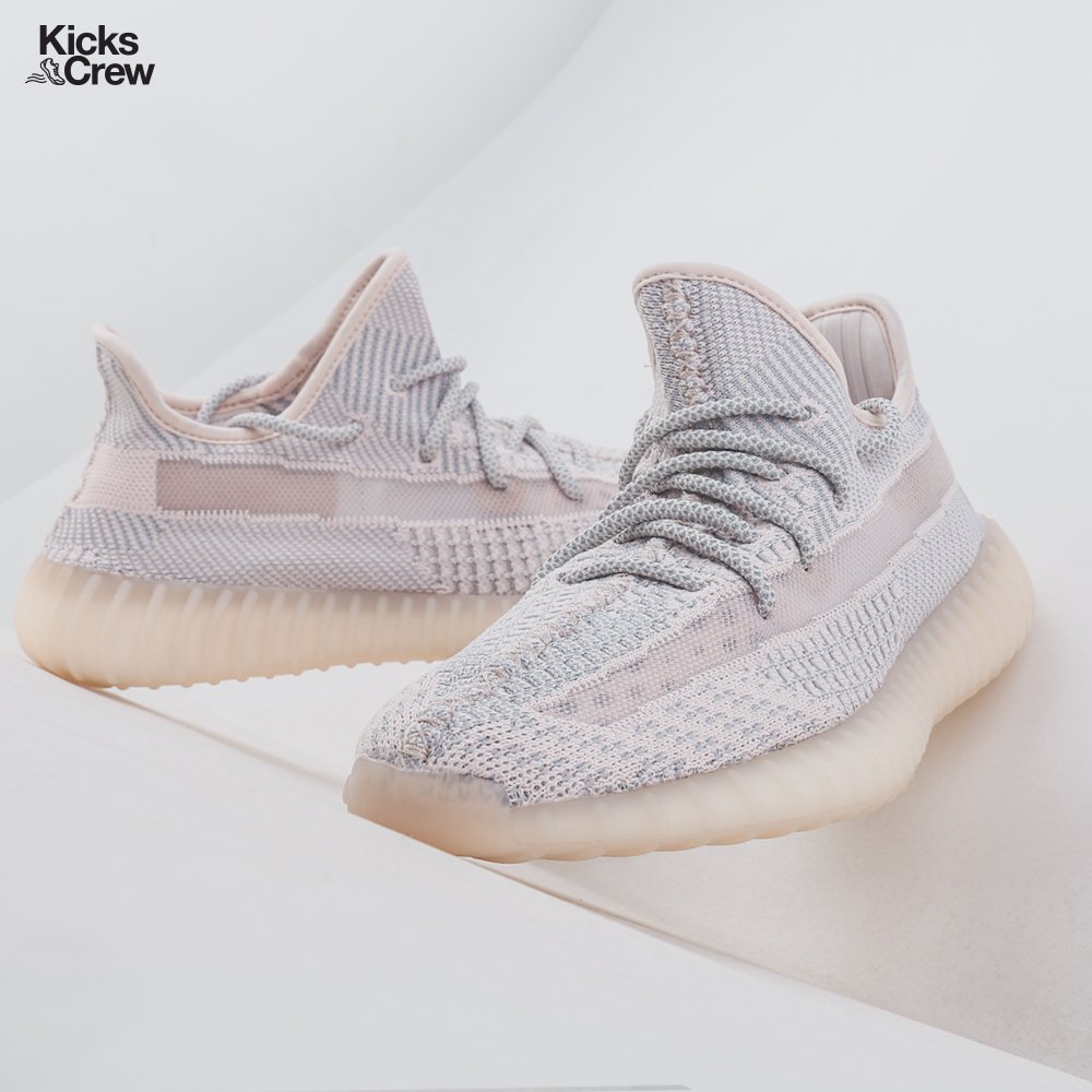 adidas Yeezy Boost 350 V2 