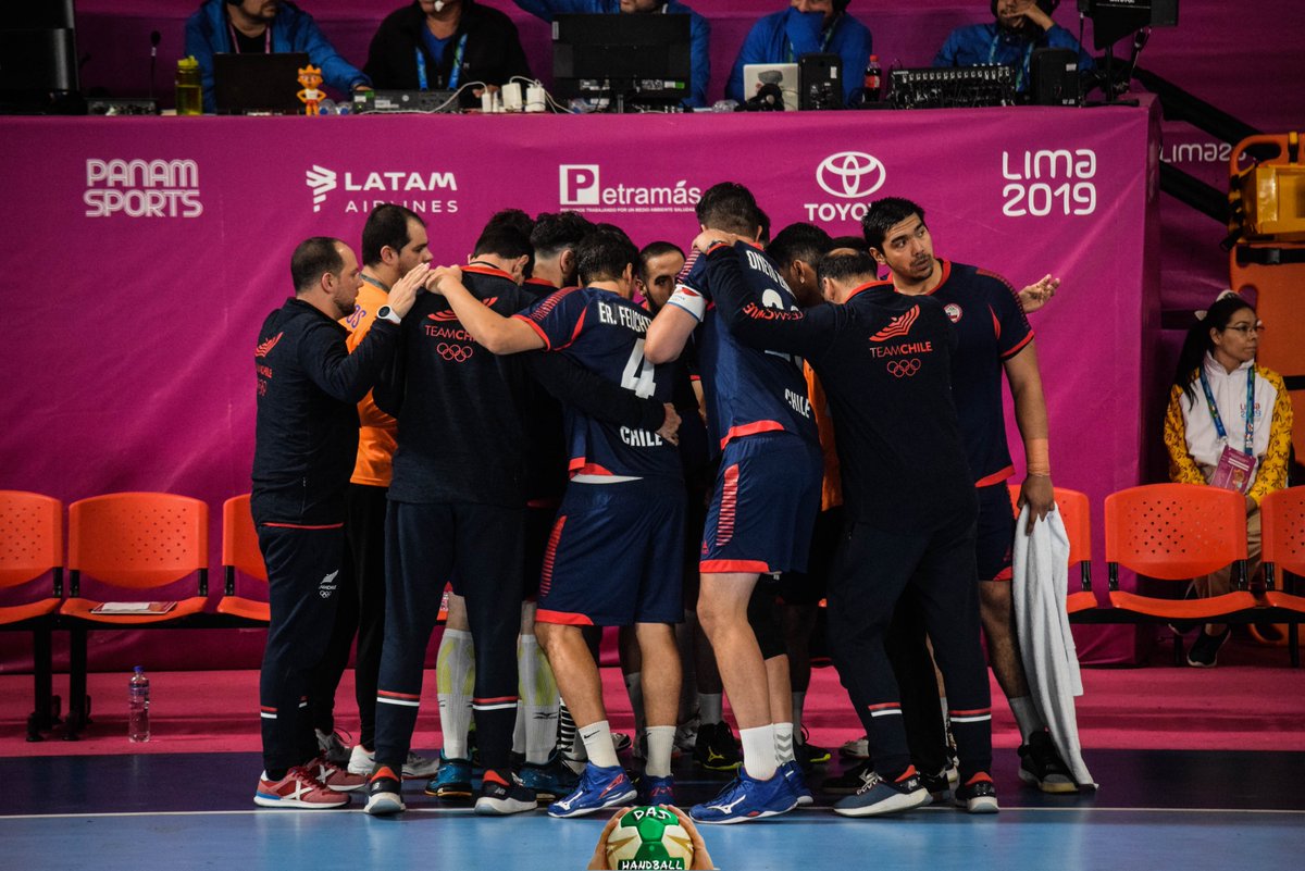 PANAMERICANOS | Chile (<a href="/balonmanochile/">BALONMANO CHILE</a> 🇨🇱) logró el primer triunfo de su historia ante Brasil 🇧🇷 en balonmano masculino y espera rival en la final de @Lima2019Juegos entre Argentina y México. 
#Lima2019 🇵🇪