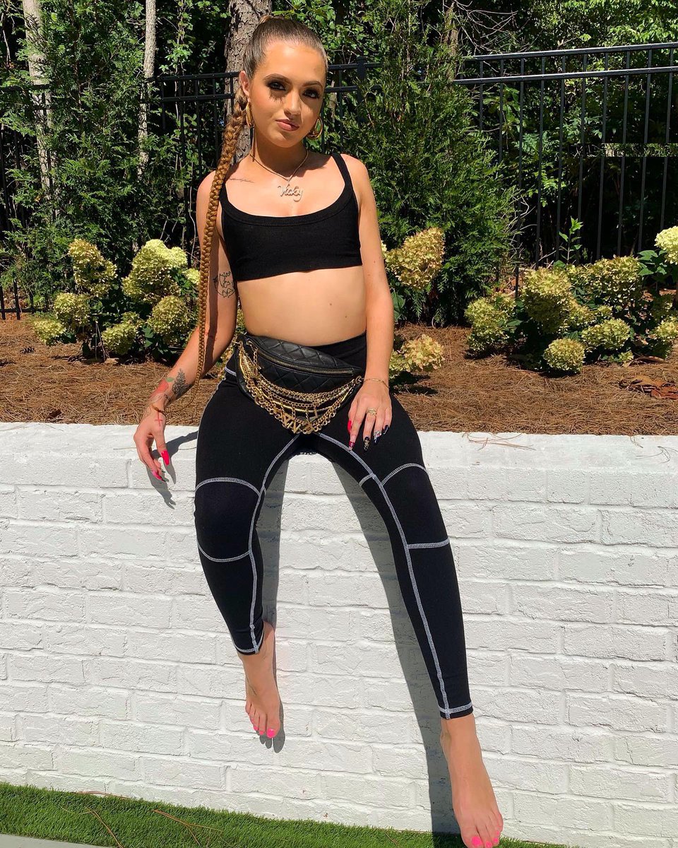Victoria Rose tweet media