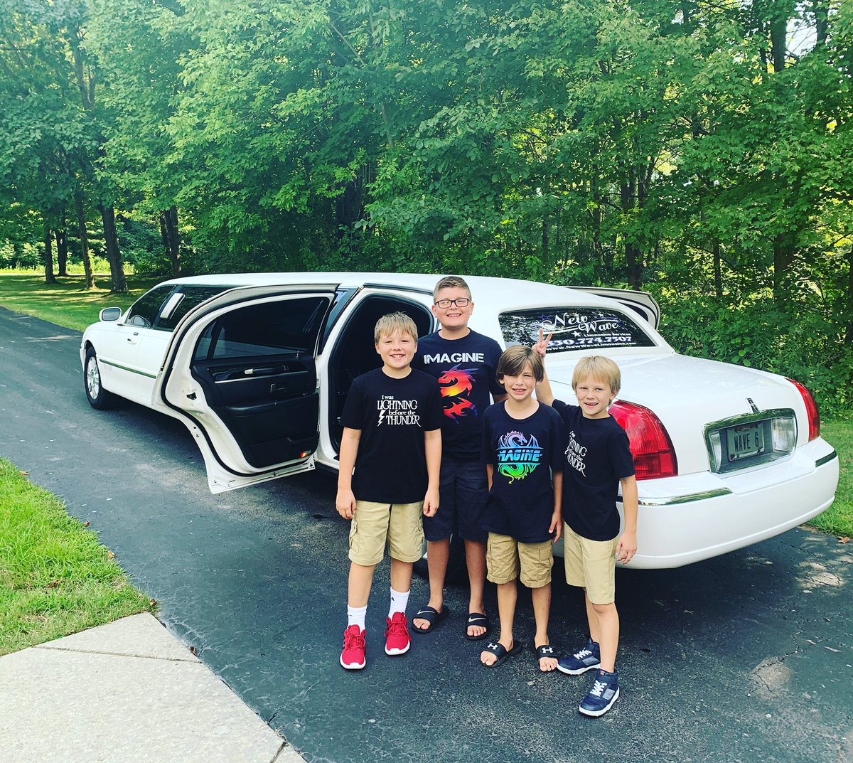 NewWaveLimoLLC's tweet image. 🎼 #ImagineDragons here we come!!! How do you plan to arrive to your next concert this year?! 👉🏽 #NewWaveLimousine!!! Be sure to ask about our 7-Hr Flat Rate Concert Pkg which means ZERO OVERTIME SURCHARGES for you!  That’s the #NewWaveDifference! 😉🤩
-
📲 (330) 774-7507