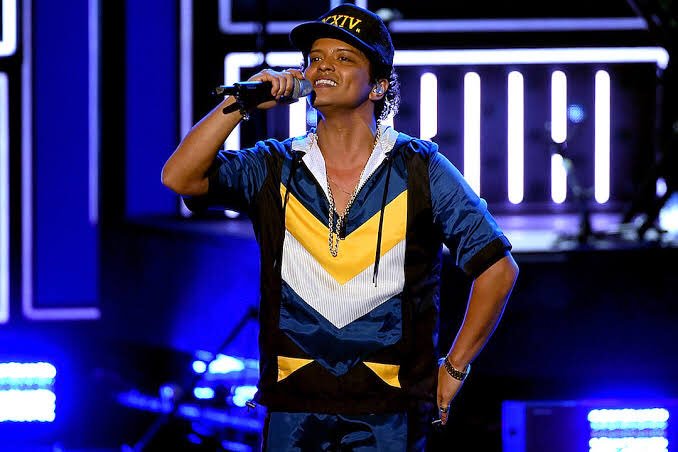 BrunoMarsAr's tweet photo. #MTVHottest Bruno Mars https://t.co/p1V3bJscmi