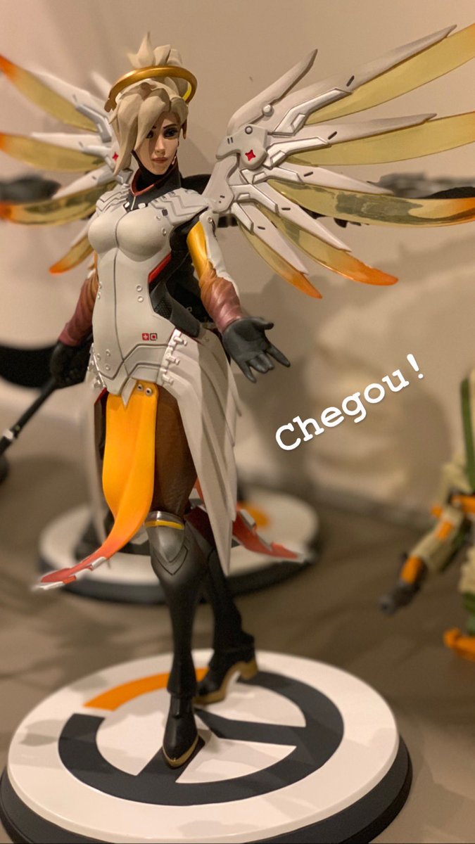 jovemnerd's tweet photo. O cartãozinho que comprei na loja da Blizzard na #SDCC virou isso! #MinhaMain #Overwatch https://t.co/n90vqcfO7f