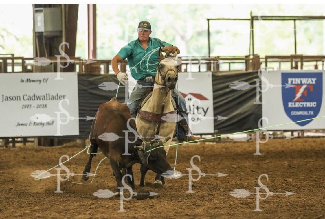 thekeithmathis's tweet photo. Hadley German Memorial roping https://t.co/UZ761x8jvT