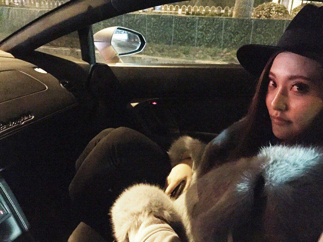 查尔罗斯圣 tweet media