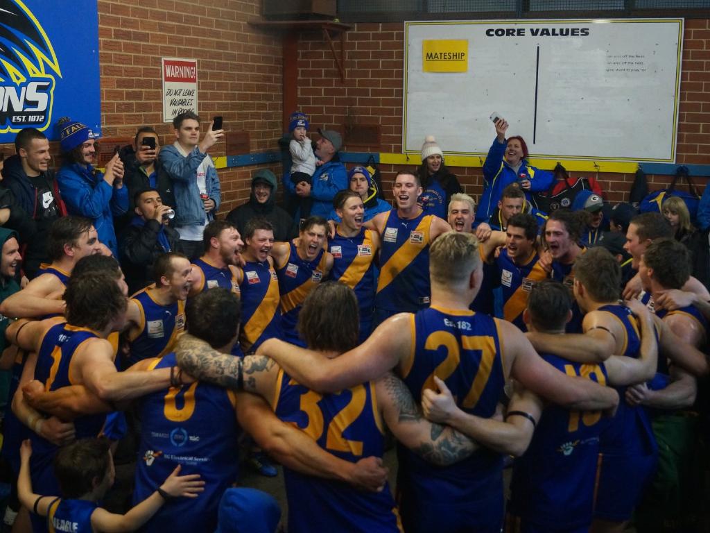 localfooty's tweet photo. Lilydale has moved back into the EFL Division 1 top three after logging its fourth consecutive win, but its 36-point victory over Bayswater didn’t come without its injury concerns: https://t.co/M6rZbZMX24 https://t.co/BccP6X5pye